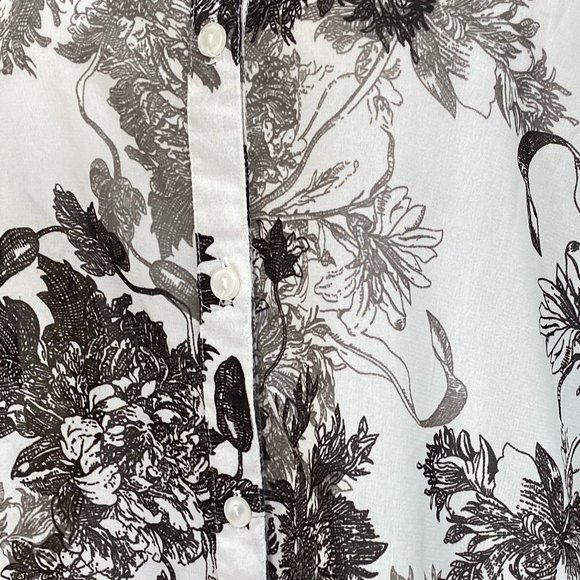 📌Kenar Work to Weekend Button Down Sleeveless Blouse - Picture 9 of 13